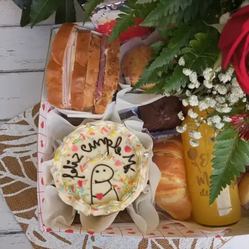 Desayuno Sorpresa Con Flores Bogota Cumpleaños